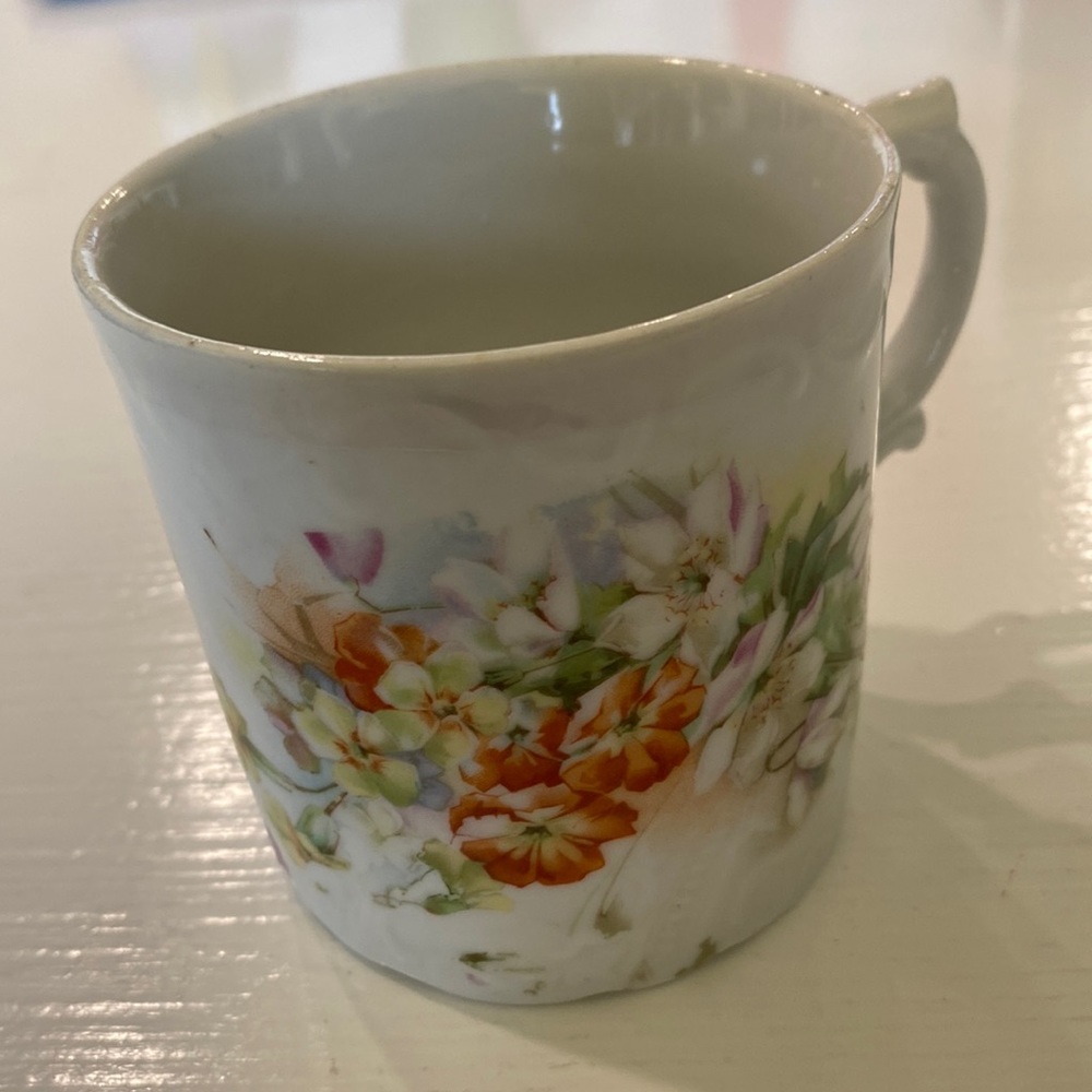 Vintage White Floral Mug!